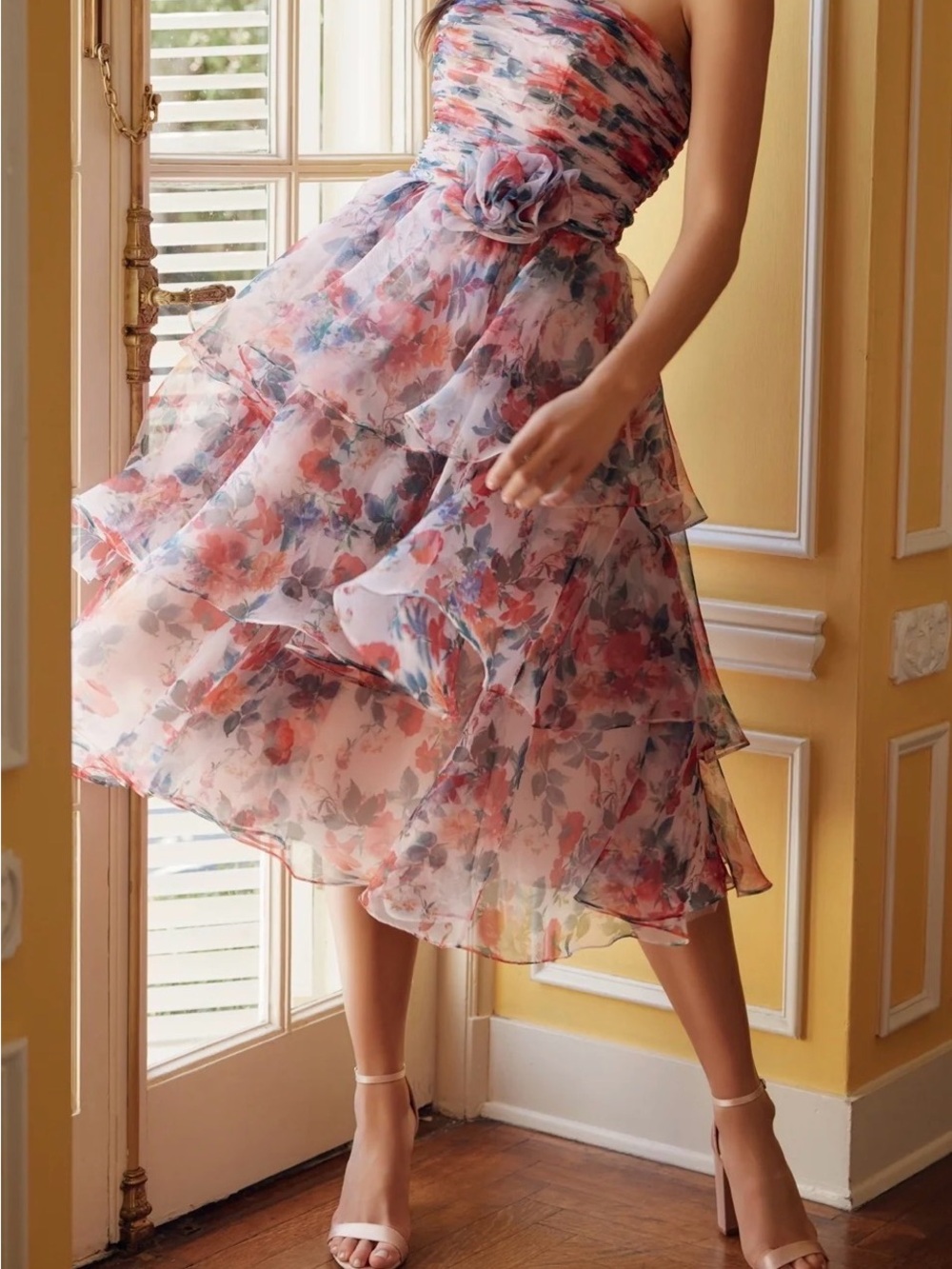 Strapless Pink Floral Tiered Midi Dress with Rosette Waist